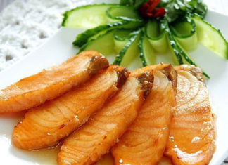 Cách nấu món cá hồi chiên nước mắm cực hấp dẫn